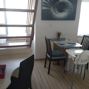 Appartement Quartier Calme Sur Le Port De Plaisance Et Le Gr34, Plérin